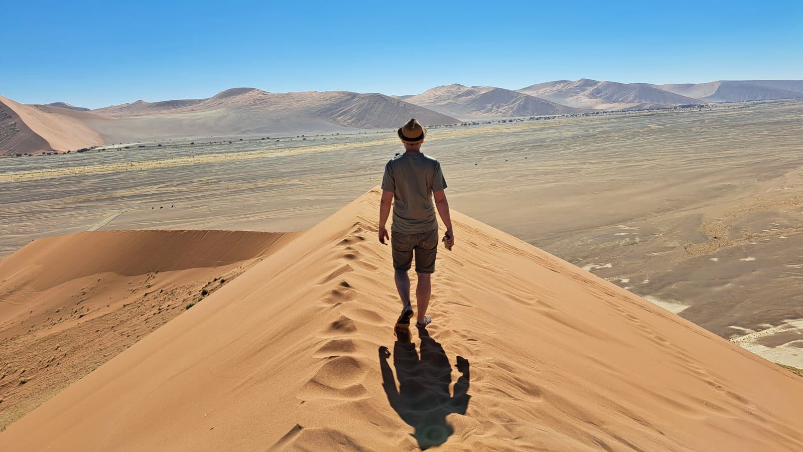 Titulní fotografie ke článku Botswana, JAR, Namibie, Zimbabwe – červen 2025, den 12–13